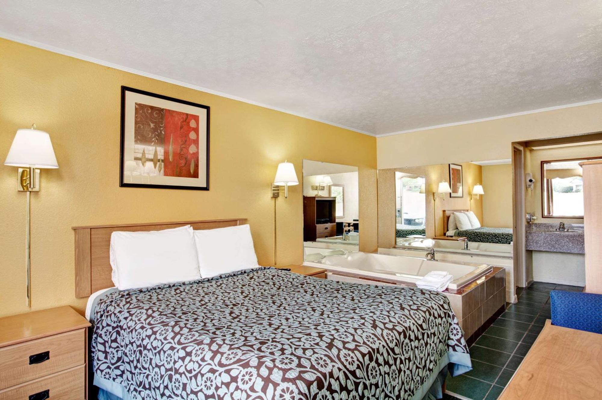 Days Inn By Wyndham Knoxville West Bagian luar foto